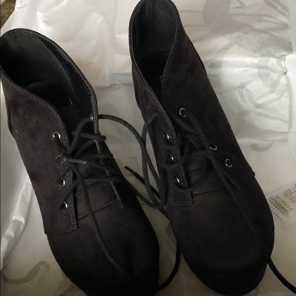 Wedges - Picture 1 of 3